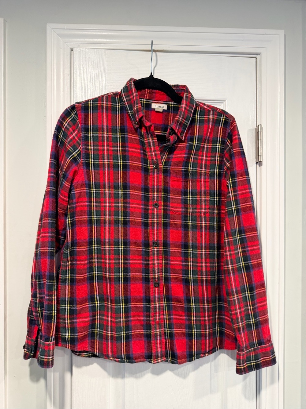 L.L.Bean Size XS Classic Red Tartan Plaid Cotton Flannel Button Down Shirt